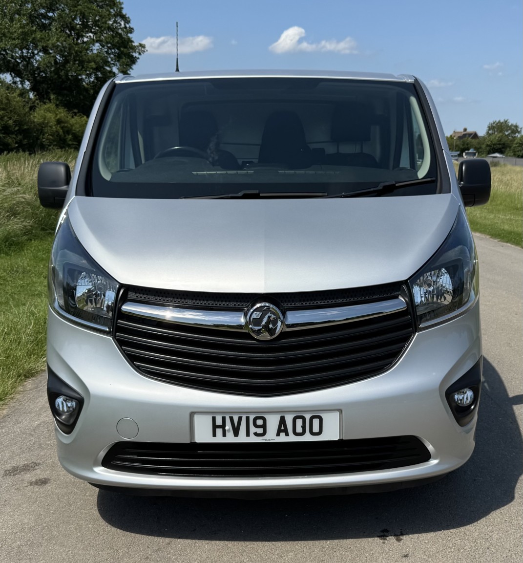 2019 Vauxhall Vivaro 1.6 CDTi 2700 BiTurbo ecoTEC Sportive — photo 1 of 15